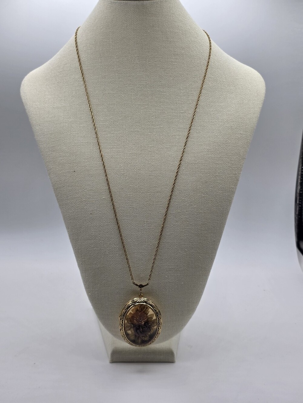 1928 Floral Locket Gold Tone Long Chain - Picture 2 of 11